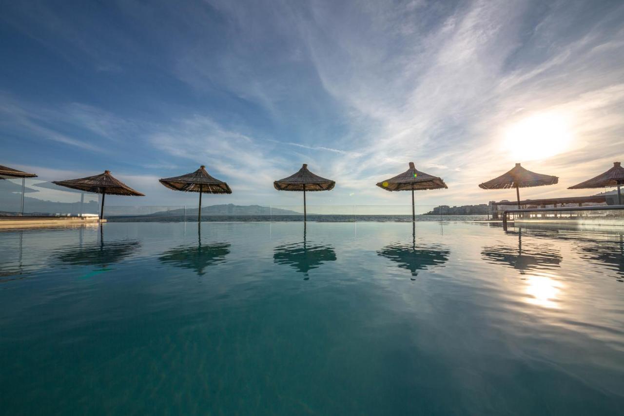 Hotel Jaroal Sarandë Buitenkant foto